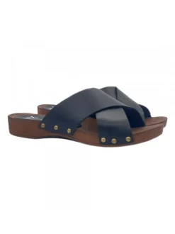 BLACK CLOGS WITH CROSSED LEATHER BANDS