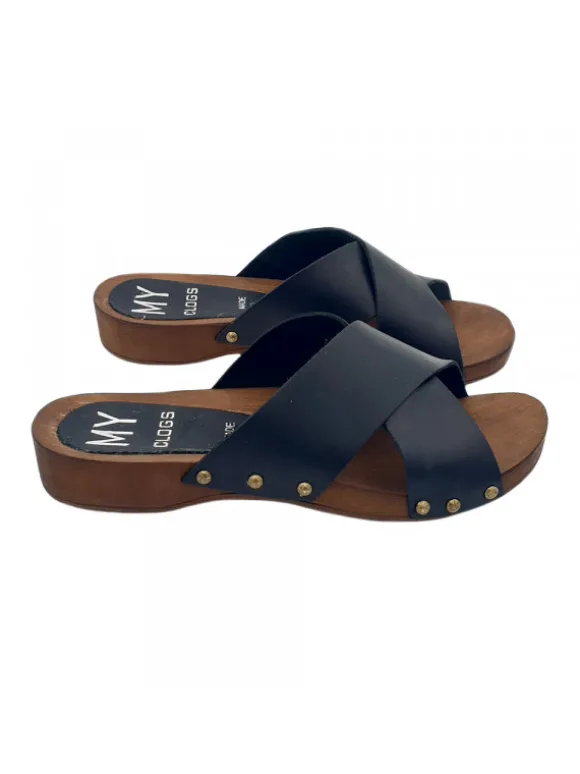BLACK CLOGS WITH CROSSED LEATHER BANDS