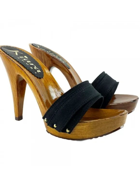 BLACK HANDMADE LADY CLOGS