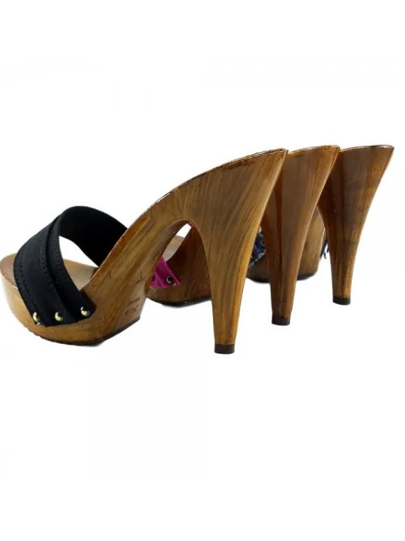 BLACK HANDMADE LADY CLOGS