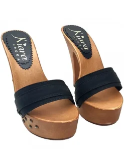 BLACK HEEL CLOGS WITH STUDS
