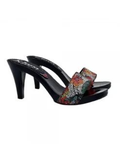 BLACK LACQUERED CLOGS WITH FLORAL DECORATION UPPER