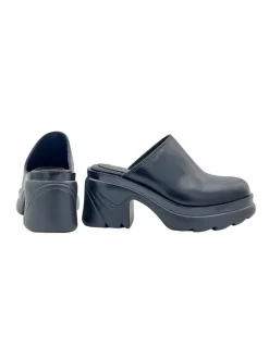 BLACK SABOTS WITH HEEL 8 CM