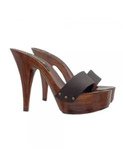 BROWN CLOGS IN LEATHER