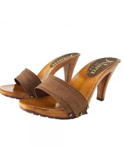 BROWN HEEL CLOGS 9