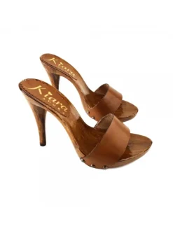 BROWN LEATHER CLOGS IN LEATHER
