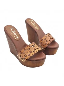 BROWN WEDGE WITH LASERED BAND AND HEEL 13