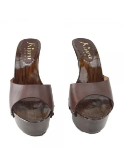 BROWN WOMAN CLOGS  HEEL