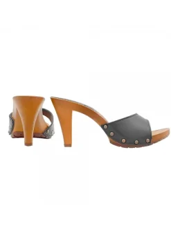 CLOGS WITH BLACK LEATHER BAND AND HEEL 9