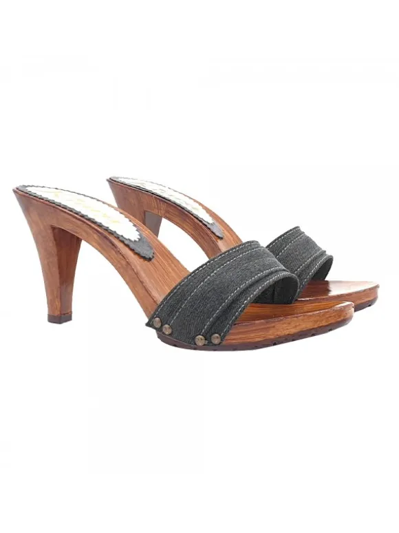 CLOGS WITH DOUBLE GRAY BAND