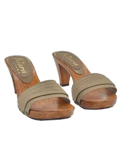 COLOR TAUPE CLOGS WITH COMFORTABLE HEEL