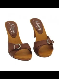 COMFORTABLE BROWN CLOGS WITH SILVER BUCKLE