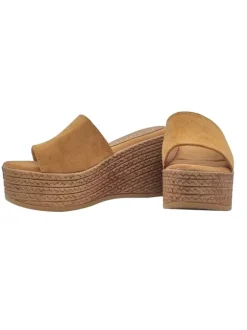 COMFORTABLE LEATHER-COLORED SYNTHETIC SUEDE WEDGES