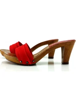 CONFORT RED CLOGS