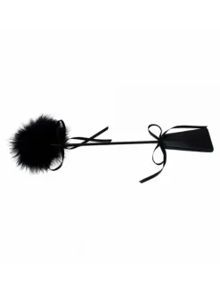 FETISH FANTASY BLACK LEATHER WHIP