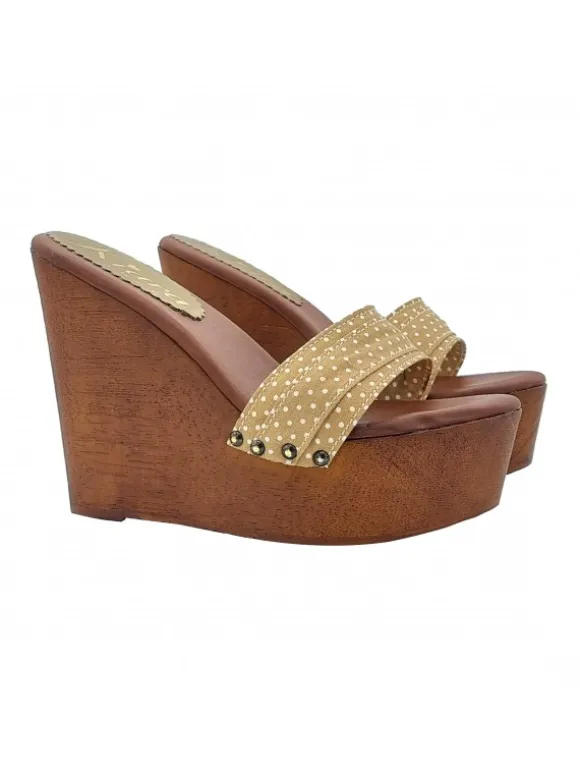 HIGH WEDGES WITH POLKA DOTS COLOR TAUPE