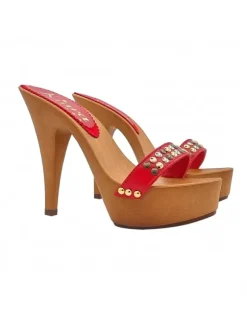 RED STUDS CLOGS