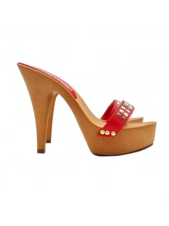 RED STUDS CLOGS