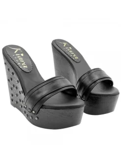 STUDS PLATFORM SANDALS