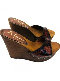 WEDGE CLOGS IN HAZEL PYTHON LEATHER