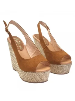 WEDGE SANDALS BROWN COLOUR