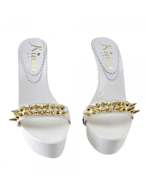WHITE CLOG HEEL GOLDEN STUDS