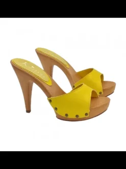 Women's clogs with 11 cm heel and genuine leather upper