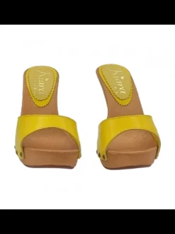 Women's clogs with 11 cm heel and genuine leather upper