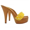 YELLOW CLOGS TO POIS